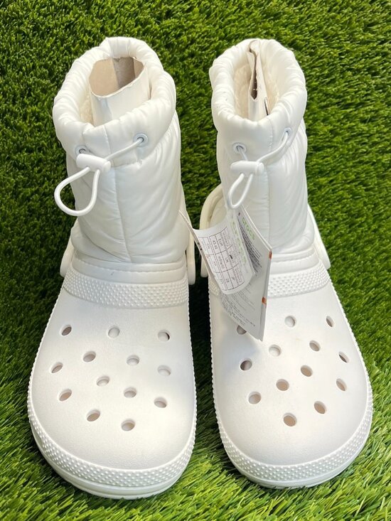 Crocs Classic Lined Neo Puff Mens Size 10 White Outdoor Pull On Boots Shoes main image 2